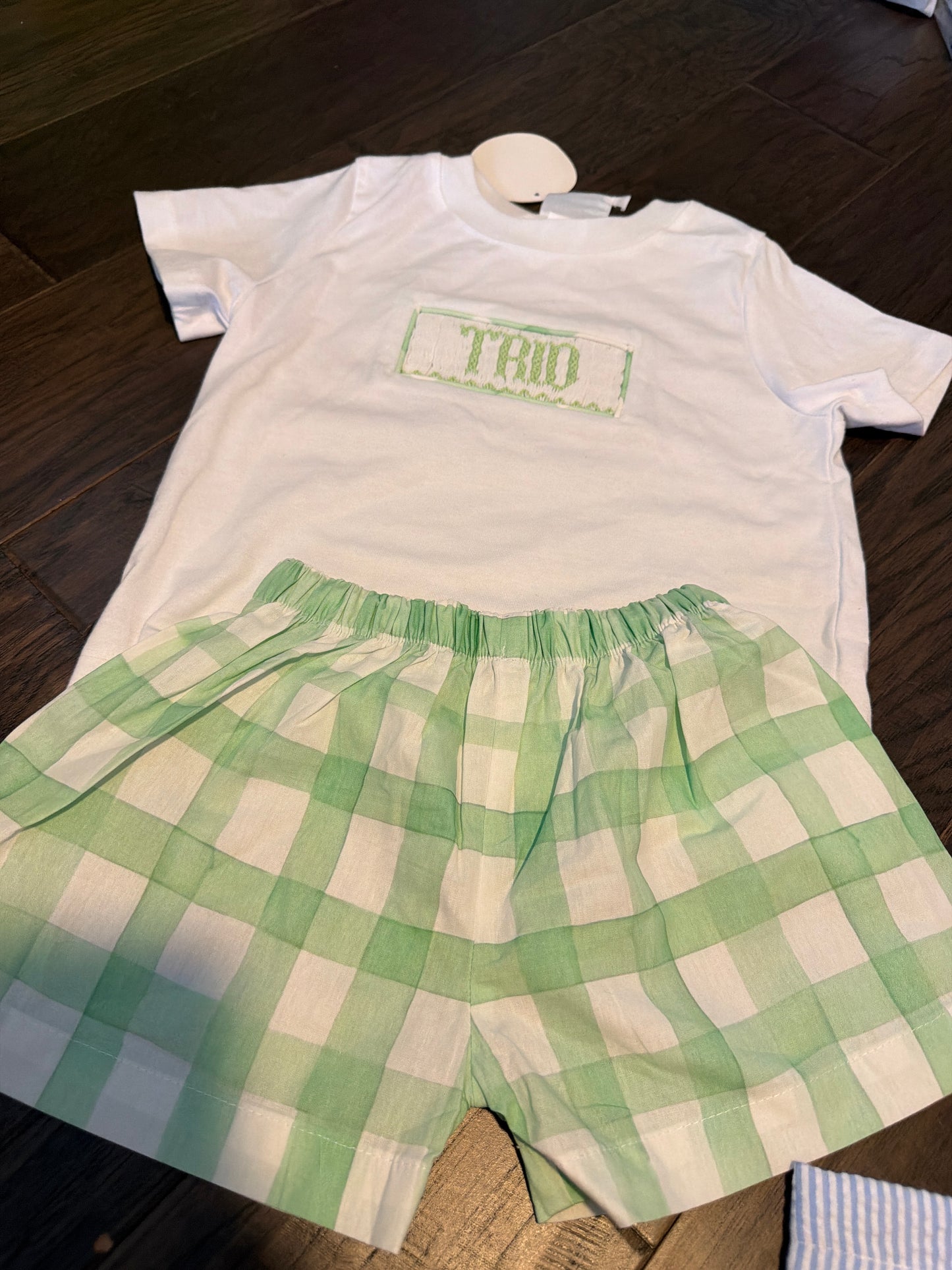 Trid green custom short set